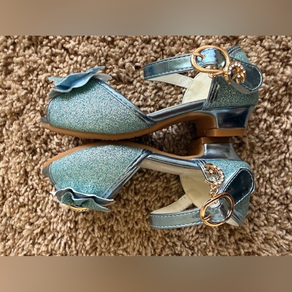 Toddler Girls Blue Glitter Dress Shoes | Bow & Pearl Detail | Size 8 - Picture 6 of 6